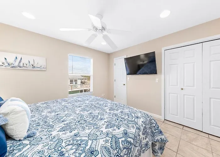 Indigo Surf West Holiday home *